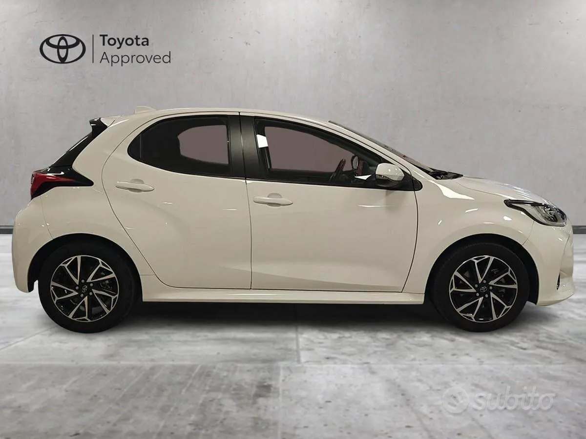 Toyota Yaris 2022 photo 4