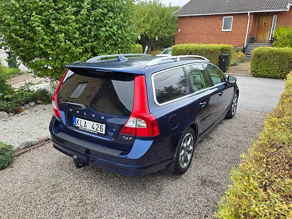 Volvo V70 2012 photo 3