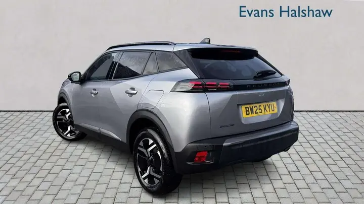 Peugeot 2008 2025 photo 3