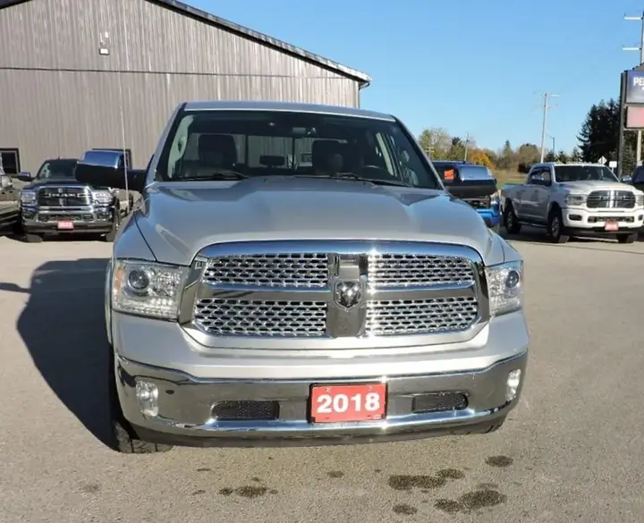 Ram 1500 Laramie 2018 photo 2