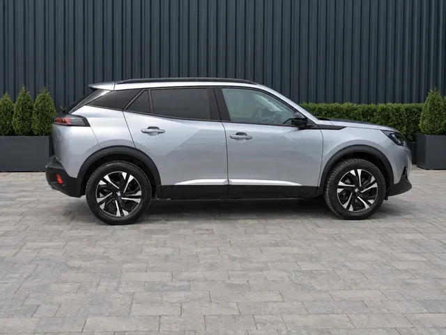 Peugeot 2008 2022 photo 4