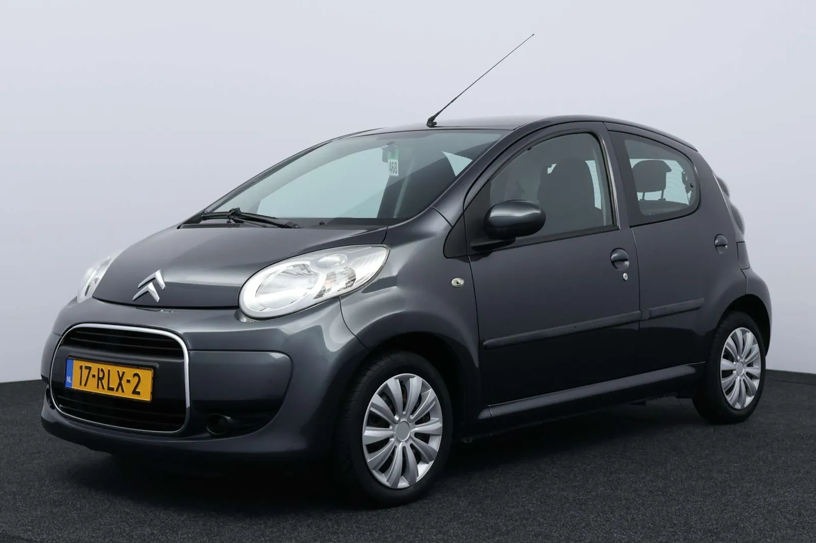 Citroen C1 2011 photo 2