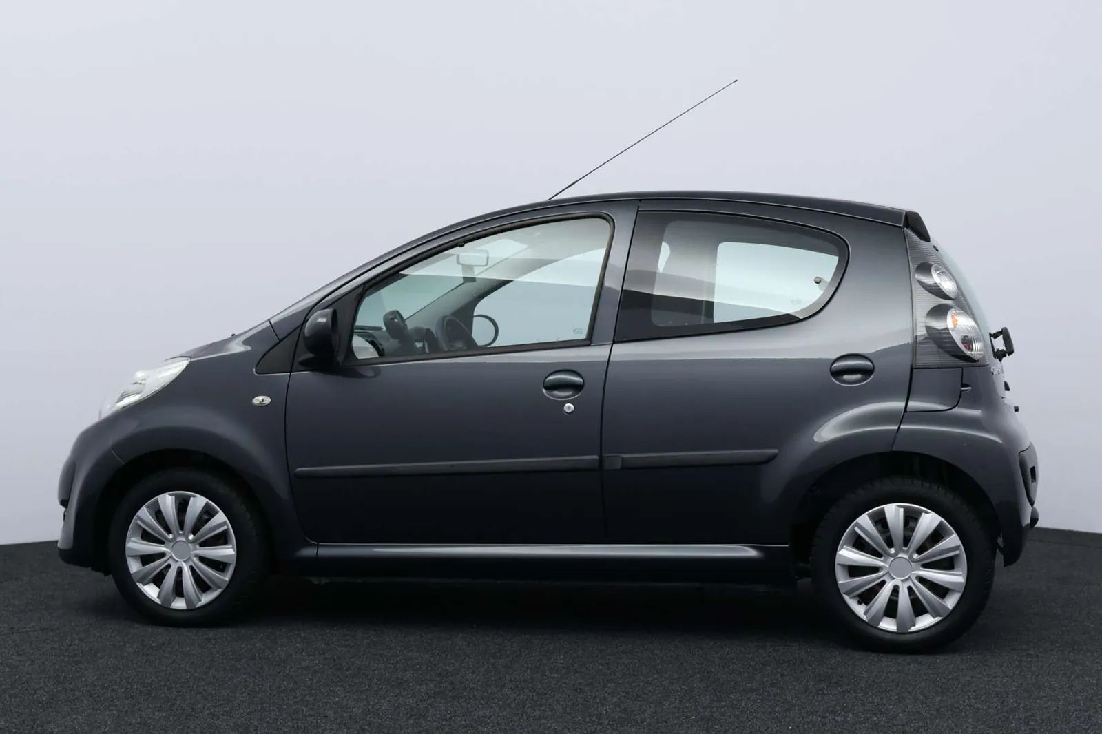 Citroen C1 2011 photo 5