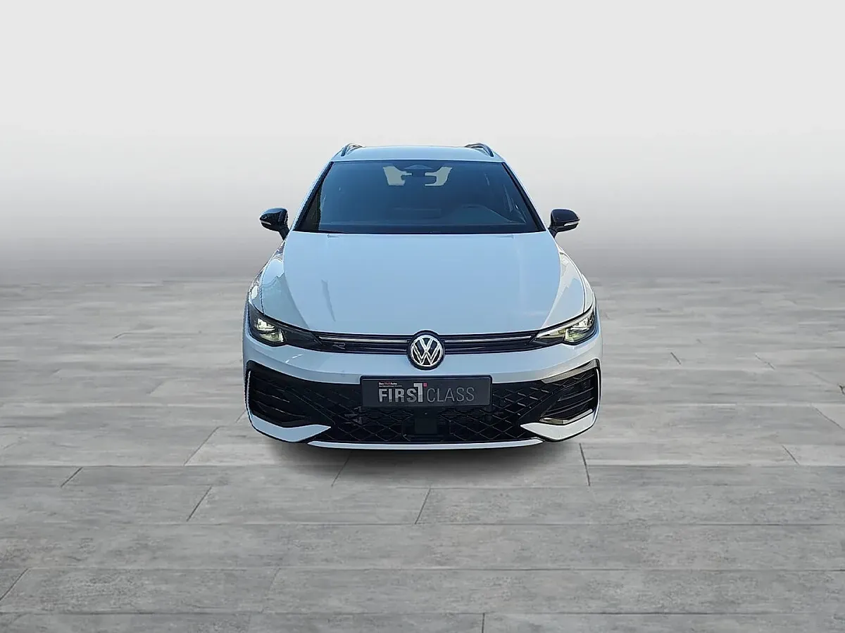 Volkswagen Golf 2026 photo 2