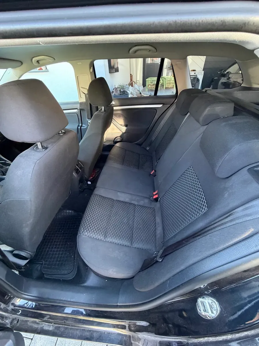 Volkswagen Golf 2011 photo 3