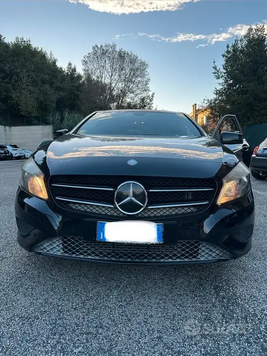 Mercedes-Benz A 180