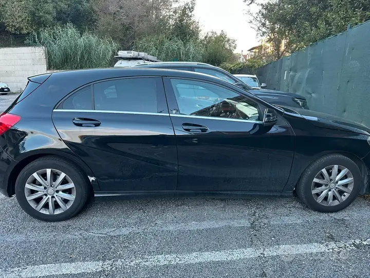 Mercedes-Benz A 180 2013 photo 5