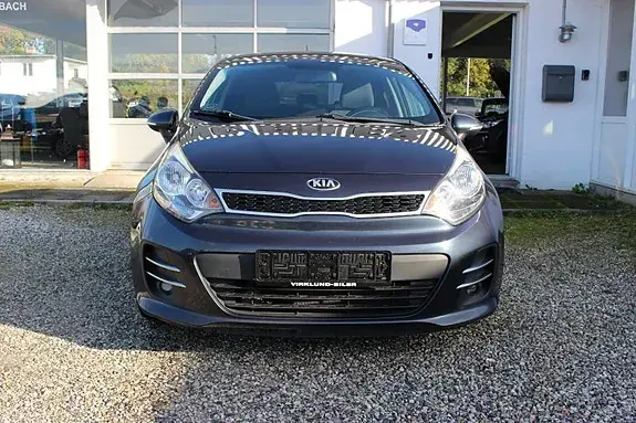 Kia Rio 2015 photo 2
