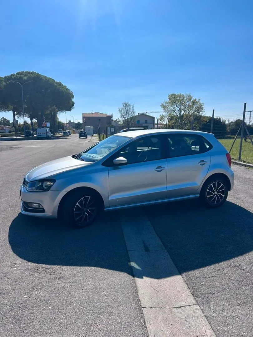 Volkswagen Polo 2016 photo 2