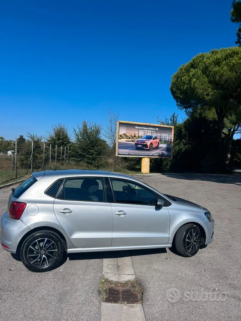 Volkswagen Polo 2016 photo 4