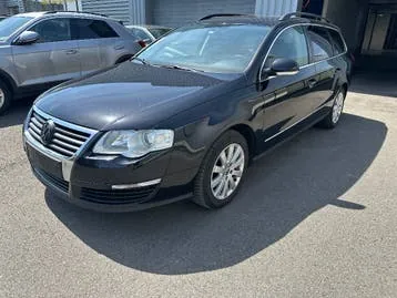 Volkswagen Passat 2010 photo 2