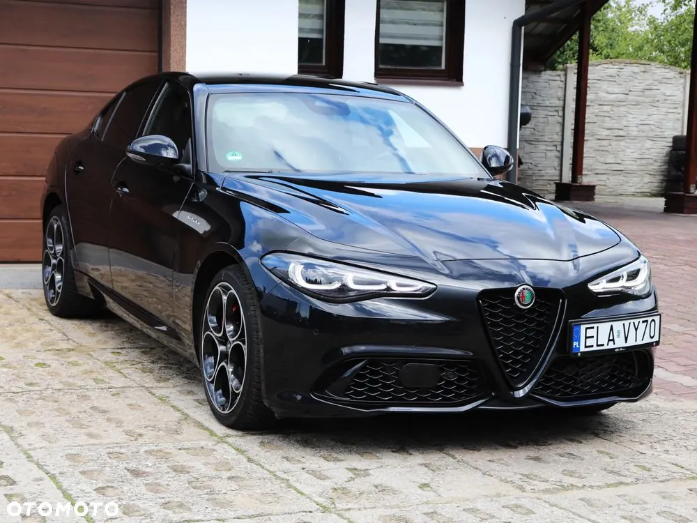 Alfa Romeo Giulia 2024 photo 2