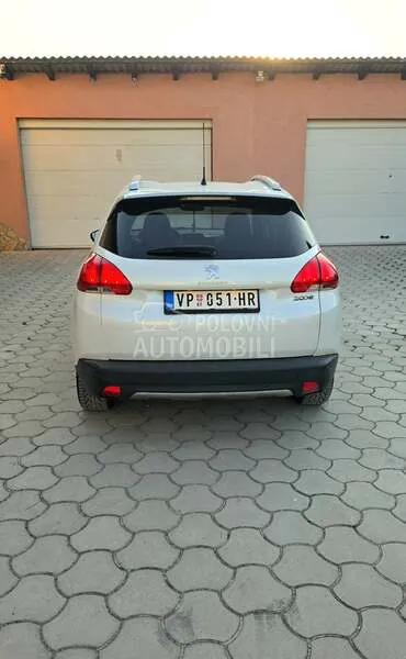 Peugeot 2008 2013 photo 5