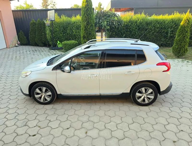 Peugeot 2008 2013 photo 3
