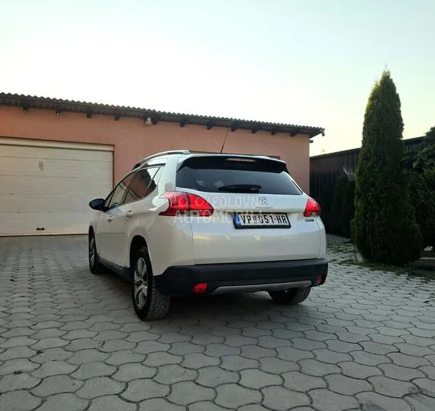 Peugeot 2008 2013 photo 4