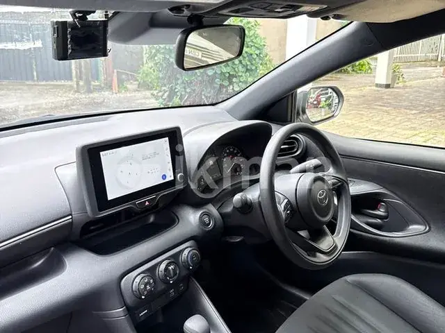 Toyota Yaris 2025 photo 5