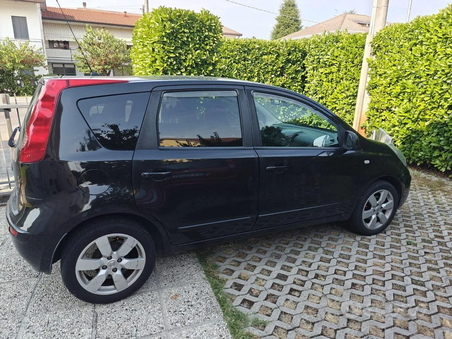 Nissan Note 2007 photo 3