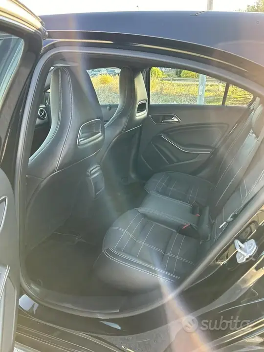 Mercedes-Benz A 180 2014 photo 5
