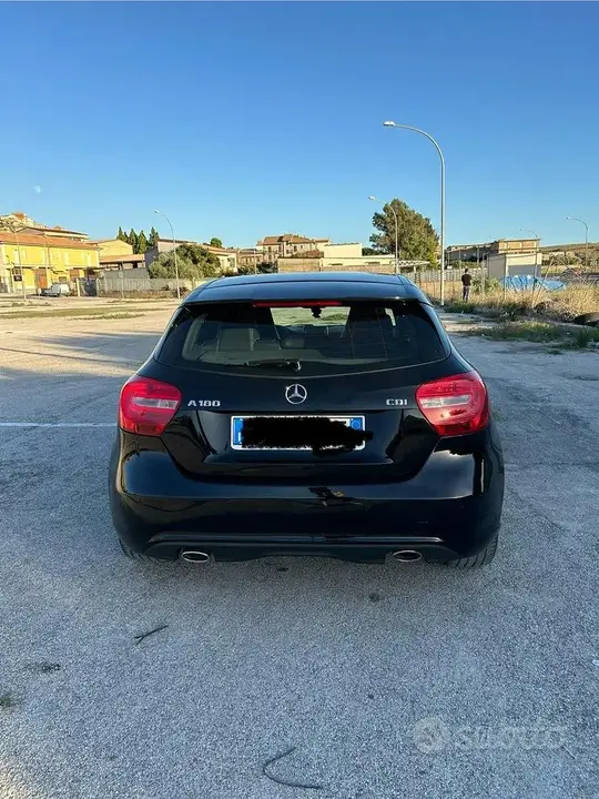 Mercedes-Benz A 180 2014 photo 3