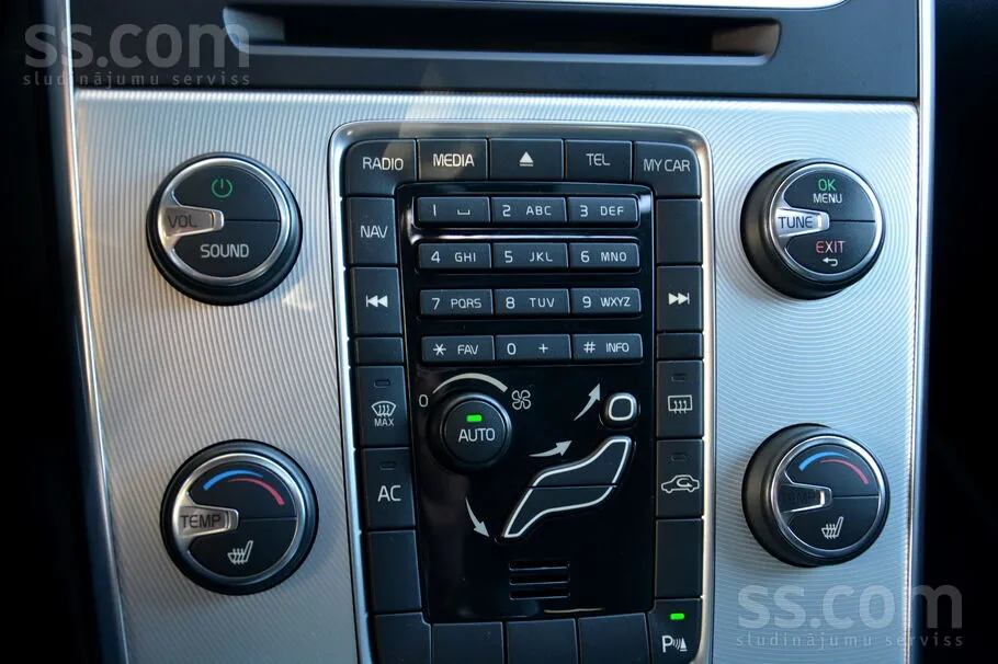 Volvo V60 2012 photo 4