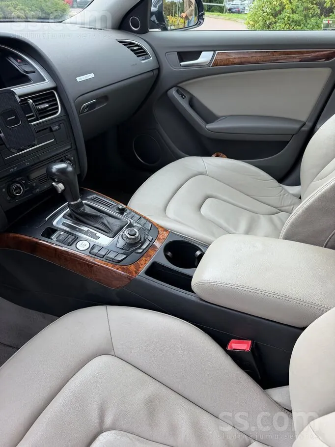 Audi A5 2009 photo 3