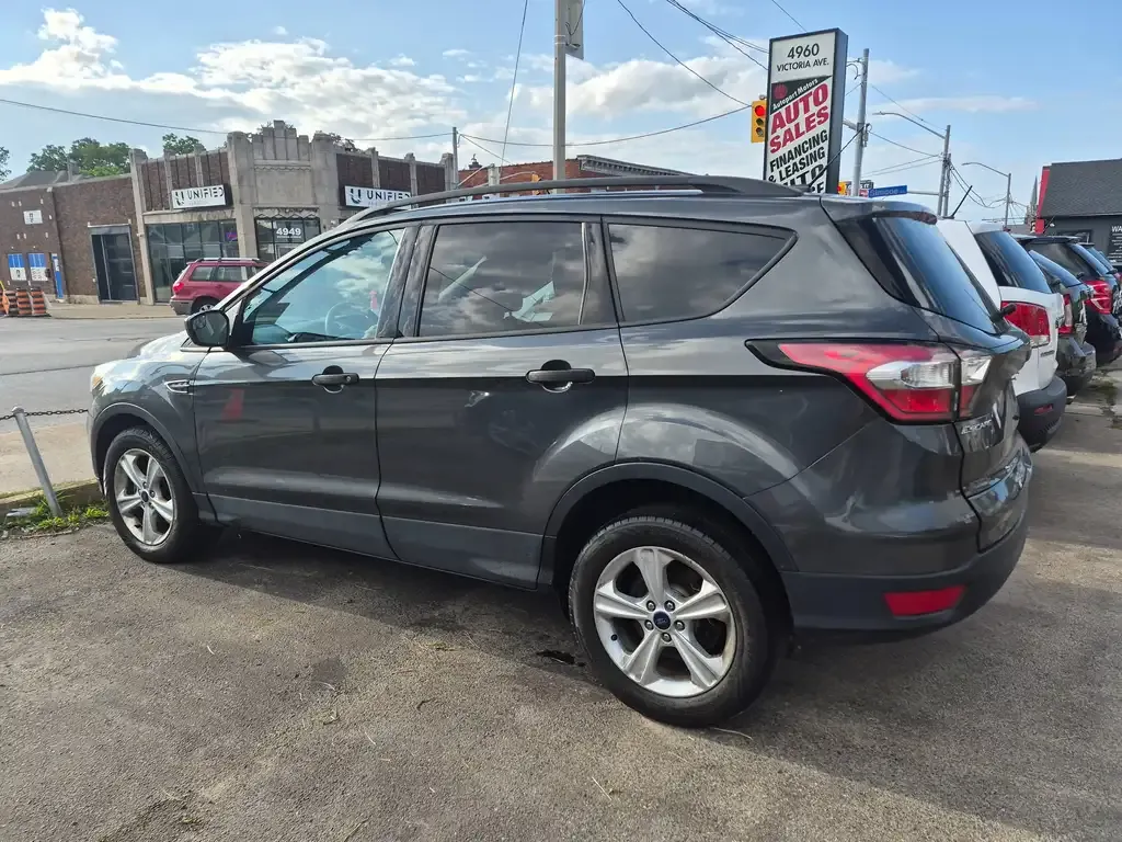 Ford Escape 2017 photo 3
