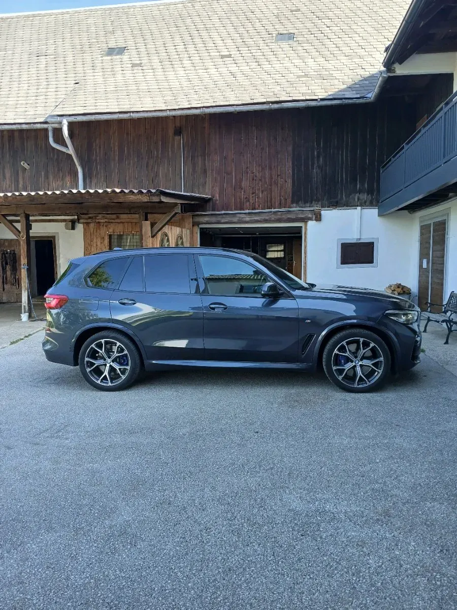 BMW X5 2019 photo 2