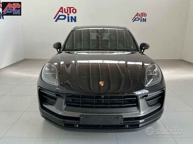 Porsche Macan 2024 photo 2