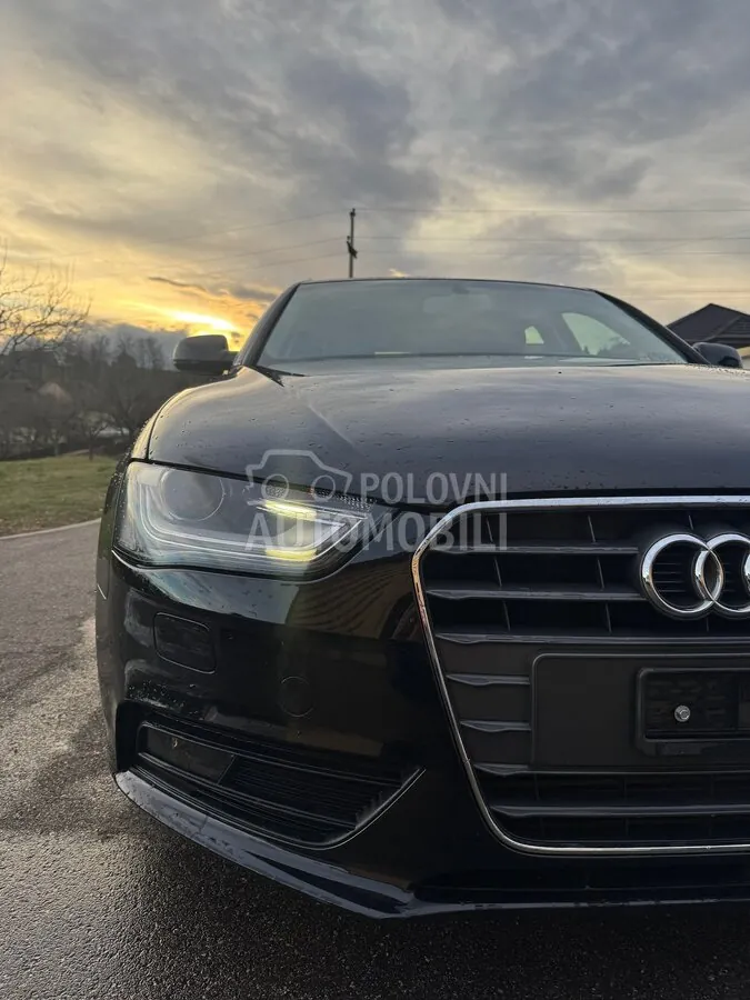 Audi A4 2012 photo 5