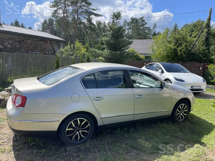 Volkswagen Passat 2010 photo 4
