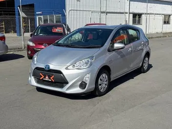 Toyota Aqua 2015 photo 4