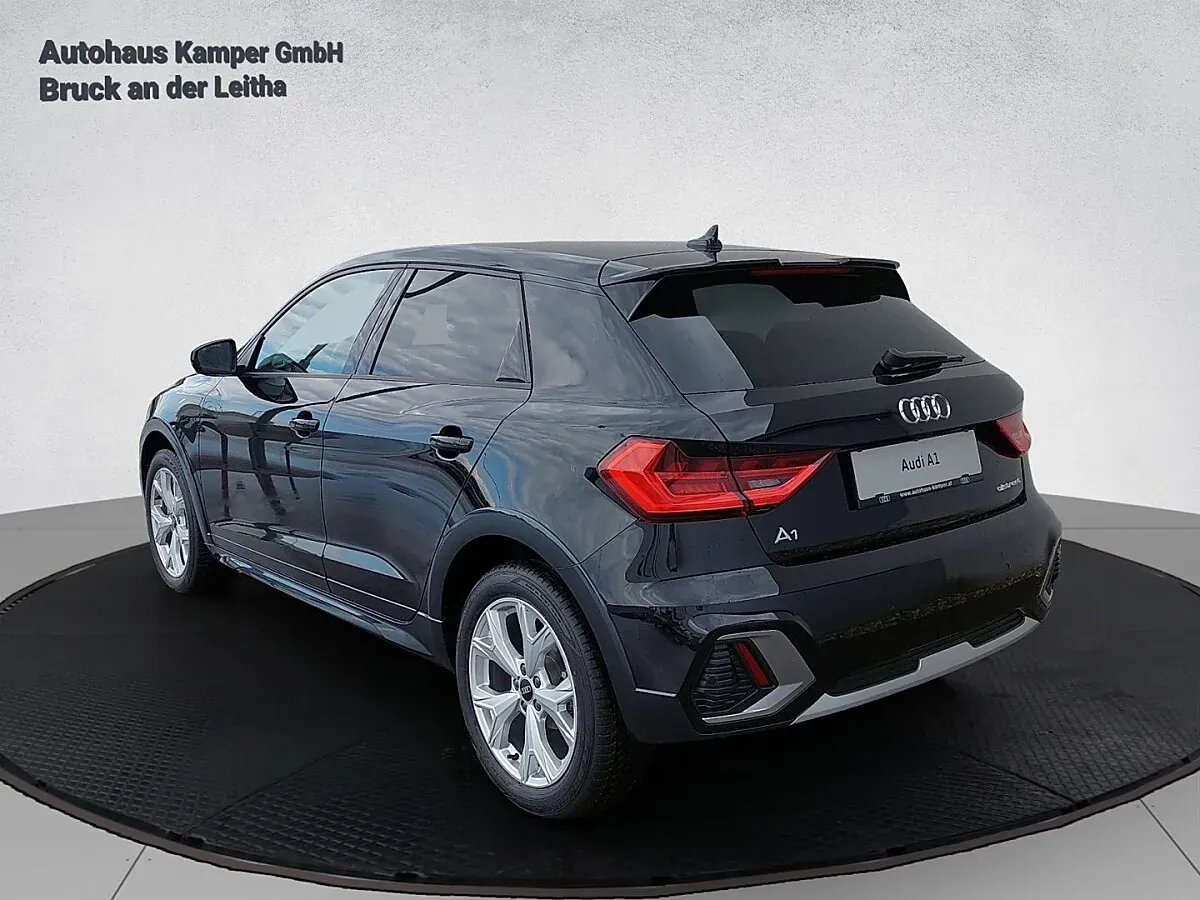 Audi A1 2025 photo 3