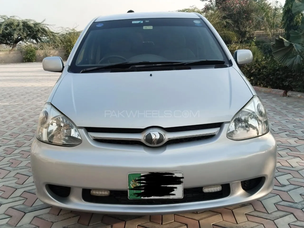 Toyota Platz