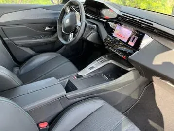 Peugeot 308 2023 photo 2