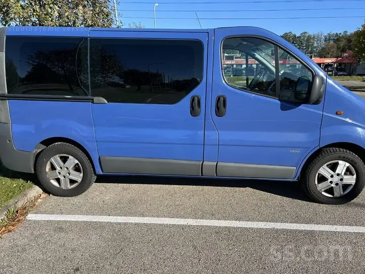 Opel Vivaro 2012 photo 3