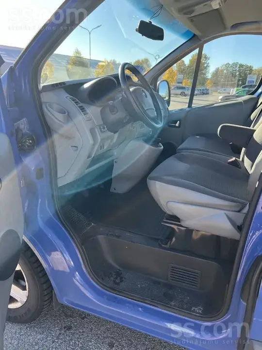 Opel Vivaro 2012 photo 5