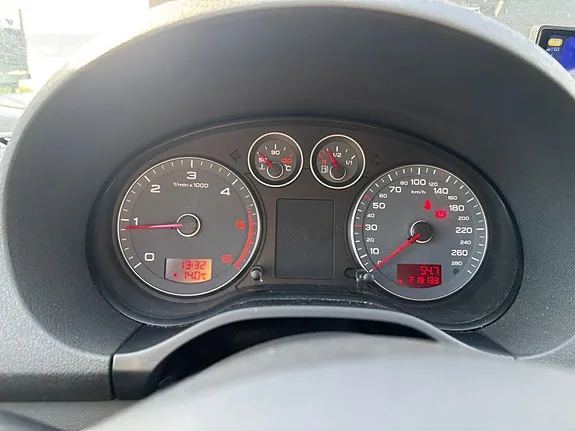 Audi A3 2011 photo 4