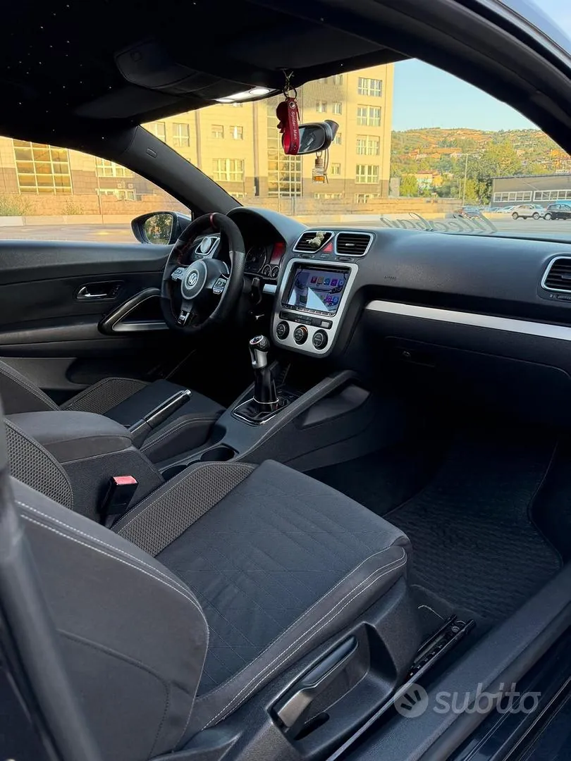 Volkswagen Scirocco 2010 photo 4