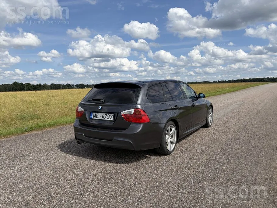 BMW 320 2006 photo 2