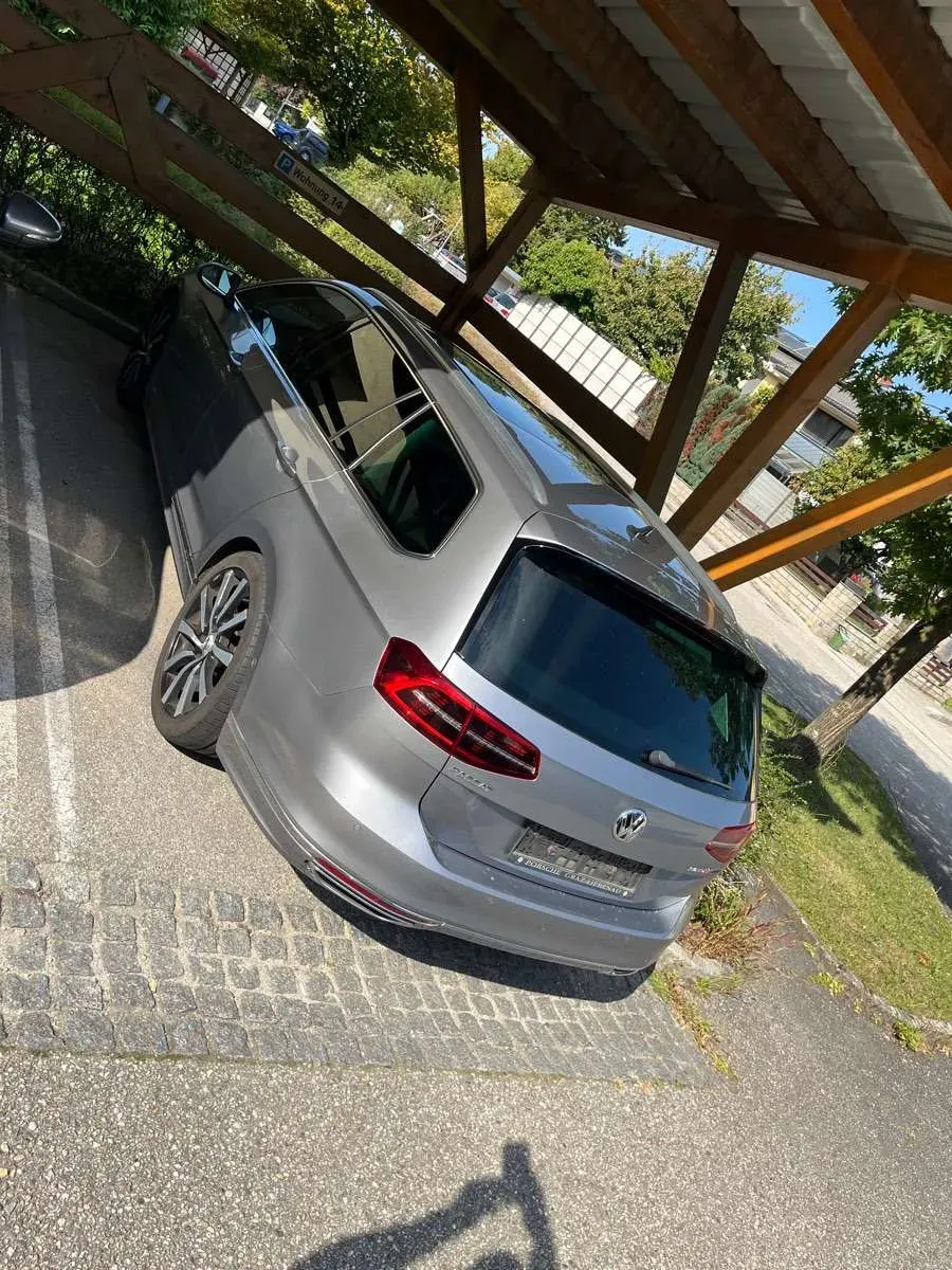 Volkswagen Passat 2017 photo 2