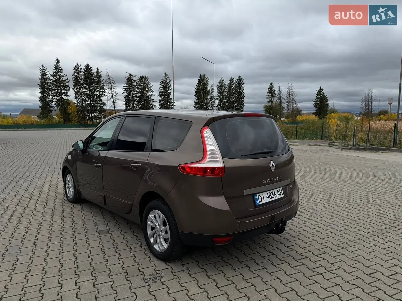 Renault Grand Scenic 2011 photo 5