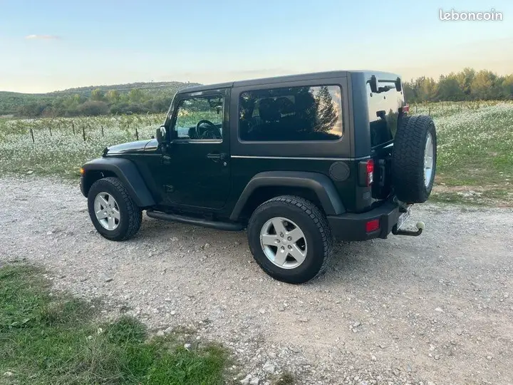 Jeep Wrangler 2011 photo 3