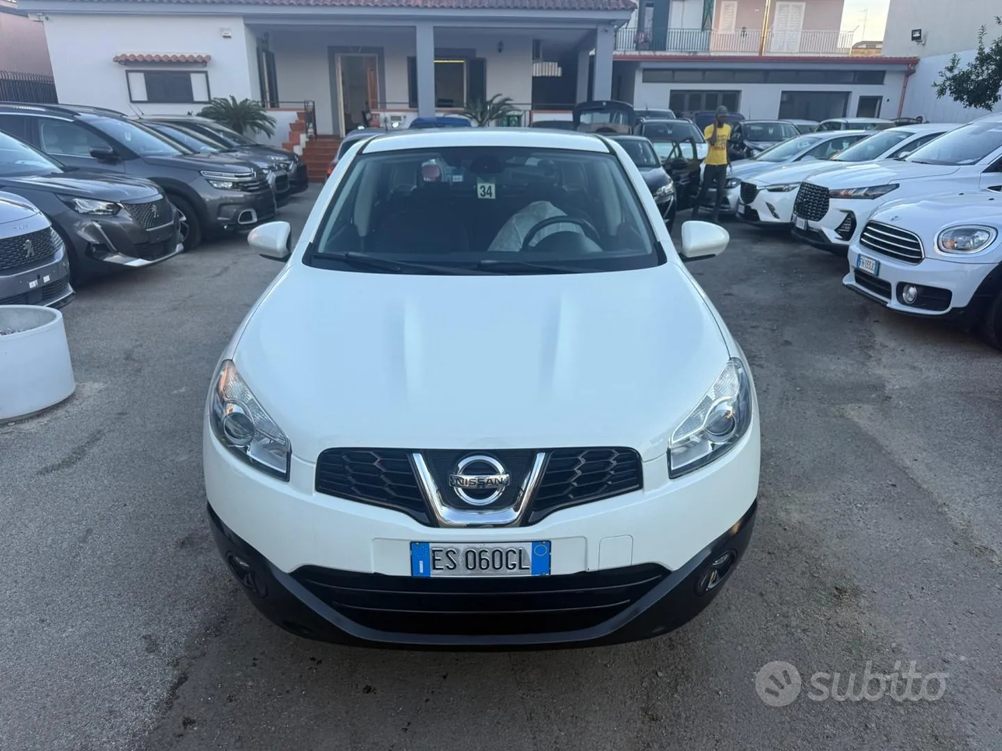 Nissan Qashqai 2013 photo 2