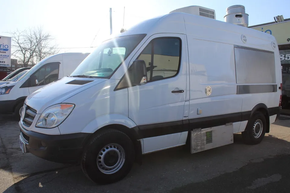 Mercedes-Benz Sprinter Van