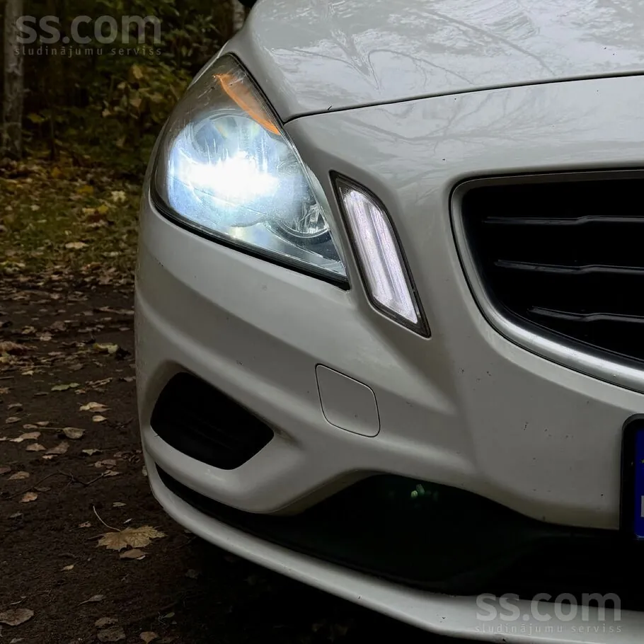 Volvo V60 2013 photo 4