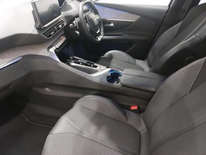 Peugeot 5008 2023 photo 5