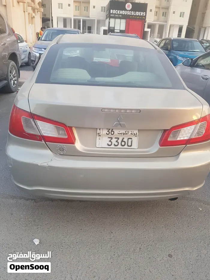 Mitsubishi Galant 2009 photo 2