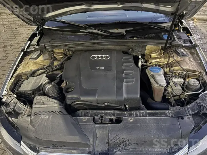 Audi A4 2010 photo 5