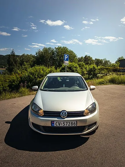 Volkswagen Golf Vi 2010 photo 2