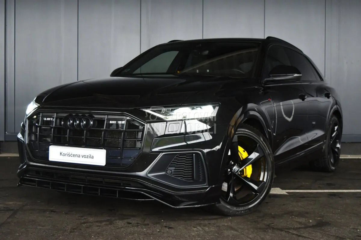 Audi Q8